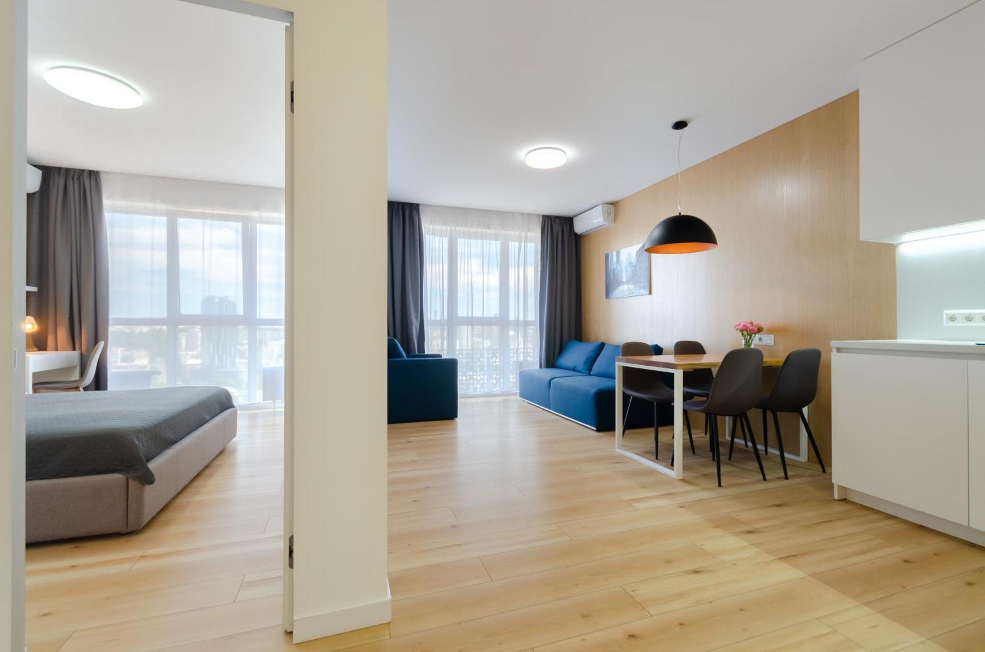 Petrovdom 205-206 Panoramic City View Apartments At Rc Kvartet, Central Railway Station Kyiv Exterior foto