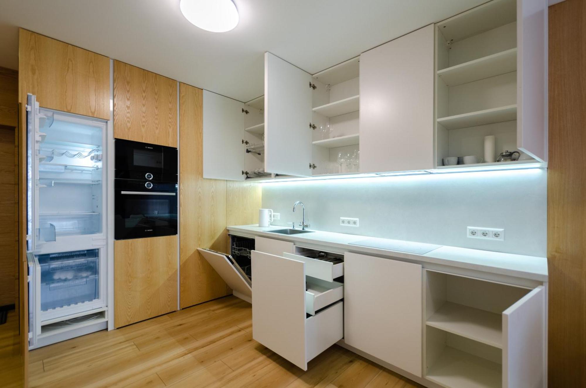 Petrovdom 205-206 Panoramic City View Apartments At Rc Kvartet, Central Railway Station Kyiv Exterior foto
